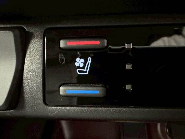 TOYOTA RAV4 4WD 2022 Image 31