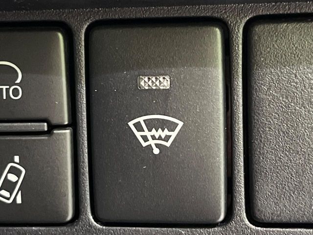 TOYOTA VOXY 4WD 2019 Image 31