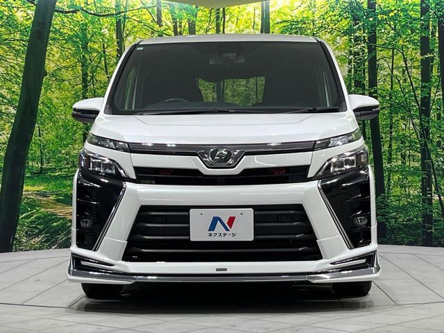 TOYOTA VOXY 4WD 2019 Image 31