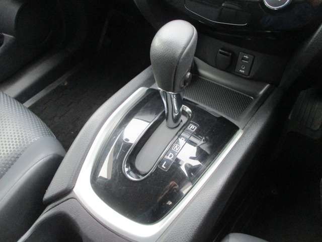 NISSAN X-TRAIL 4WD 2017 Image 31