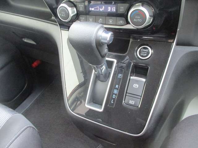 NISSAN SERENA  S-HYBRID 4WD 2021 Image 31