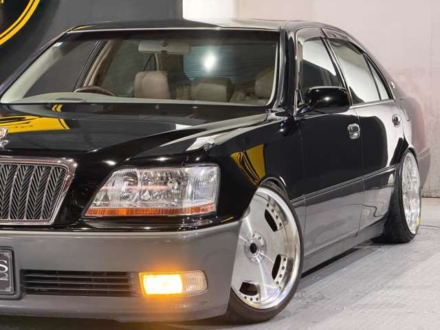 TOYOTA CROWN MAJESTA 2000 Image 31