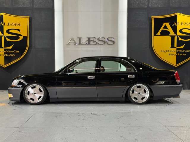 TOYOTA CROWN MAJESTA 2000 Image 31