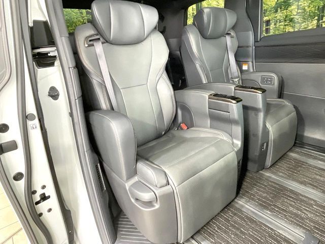 TOYOTA ALPHARD HYBRID 2024 Image 31