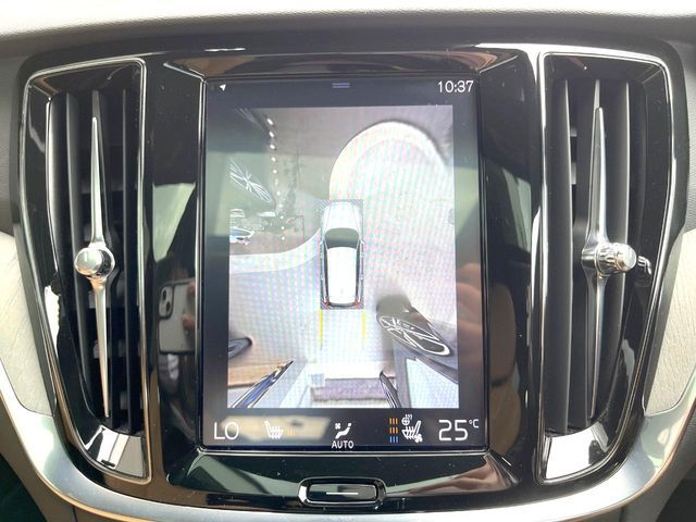 VOLVO V60 2020 Image 31