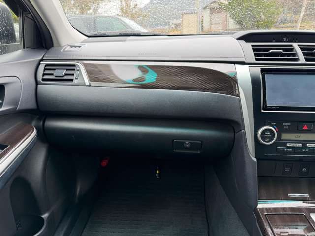 TOYOTA CAMRY HYBRID 2011 Image 31