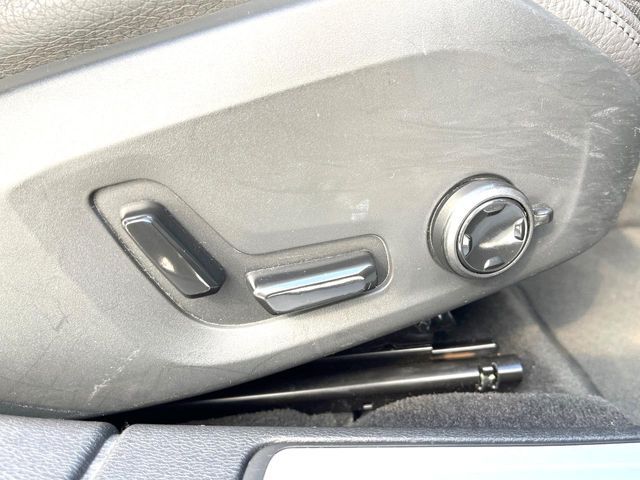 VOLVO V60 2021 Image 31