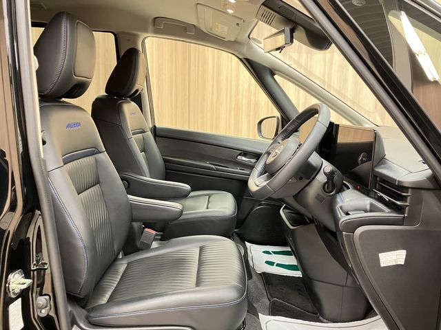 NISSAN SERENA  WG 2023 Image 31