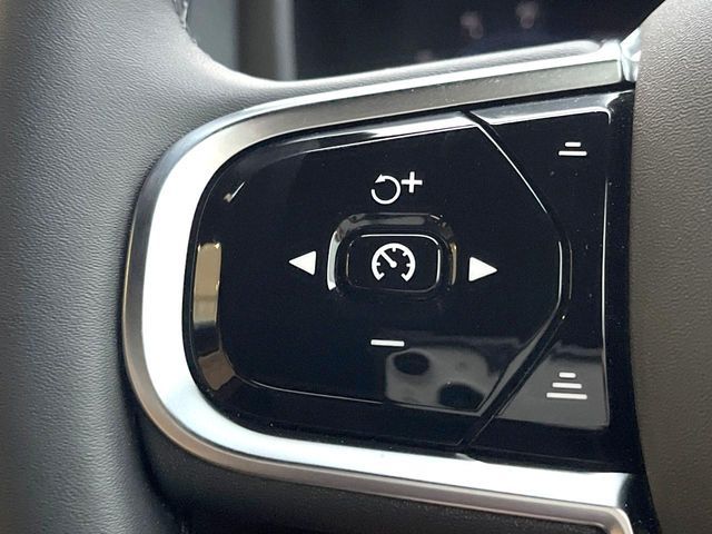 VOLVO V60 2023 Image 31