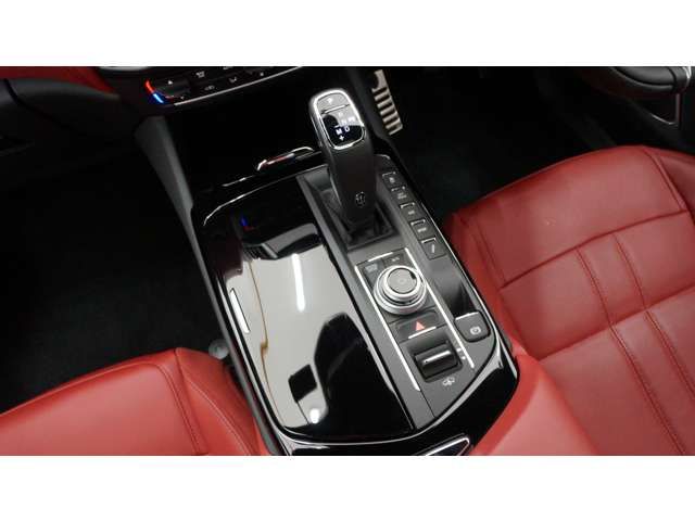 MASERATI LEVANTE 2025 Image 31