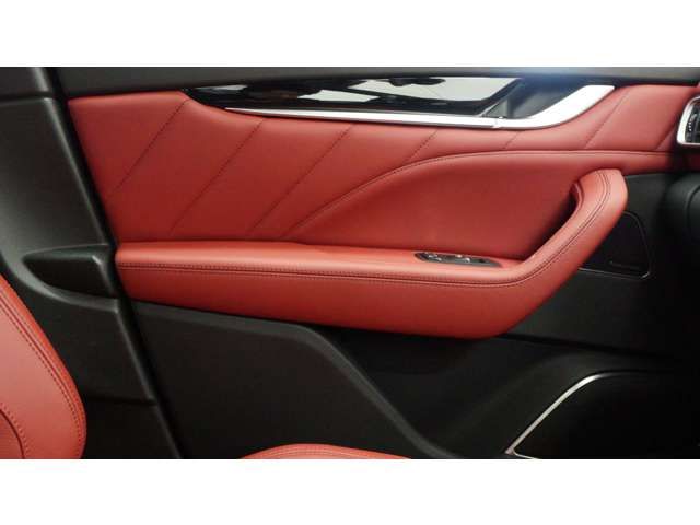 MASERATI LEVANTE 2025 Image 31