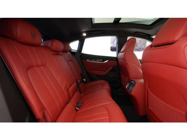 MASERATI LEVANTE 2022 Image 31