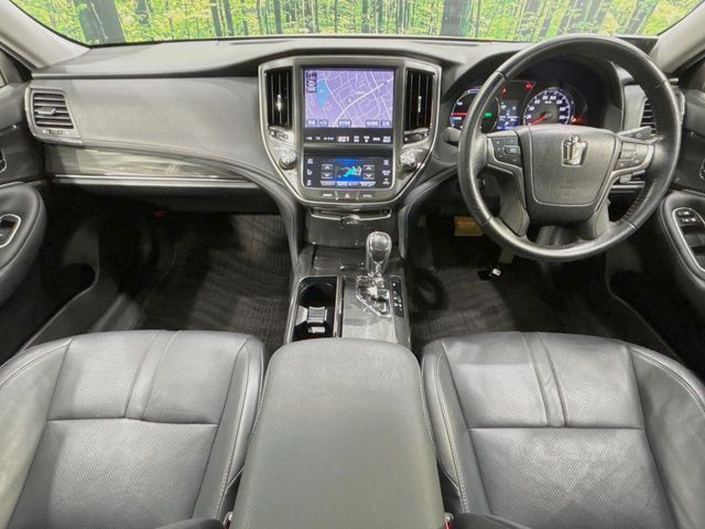 TOYOTA CROWN SEDAN HYBRID 2013 Image 31