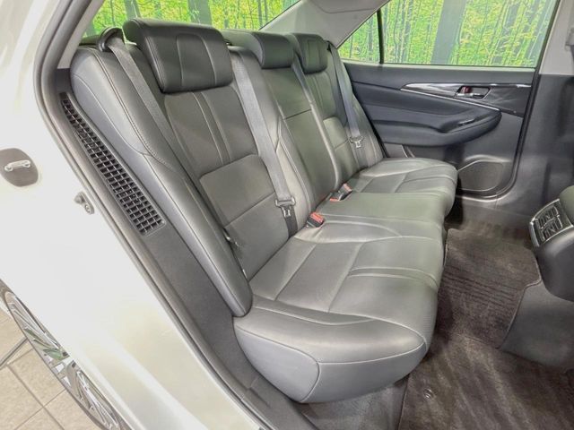 TOYOTA CROWN SEDAN HYBRID 2013 Image 31