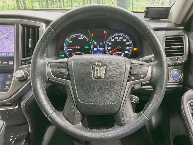 TOYOTA CROWN SEDAN HYBRID 2013 Image 31