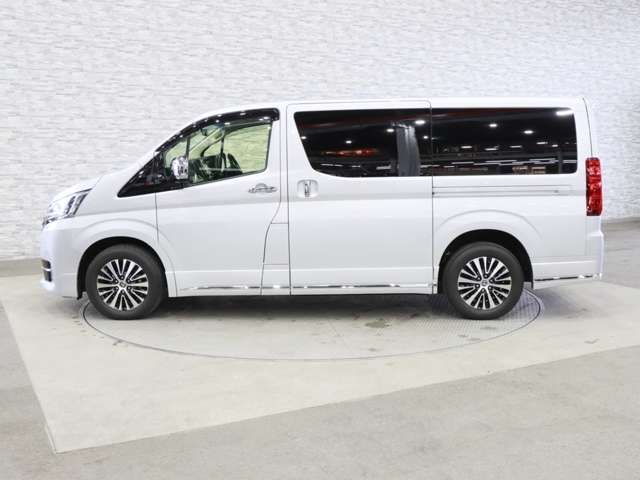 TOYOTA GRANACE 2020 Image 31