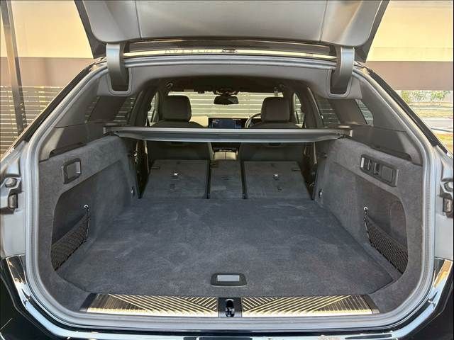 BMW 5SERIES TOURING 2024 Image 31