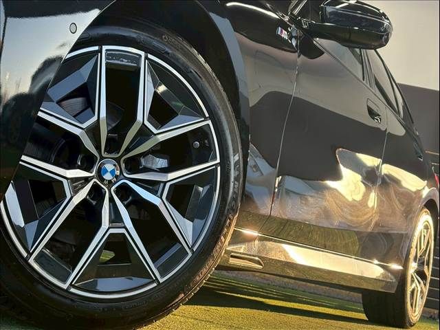 BMW 5SERIES TOURING 2024 Image 31