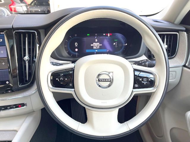 VOLVO XC60 2023 Image 31