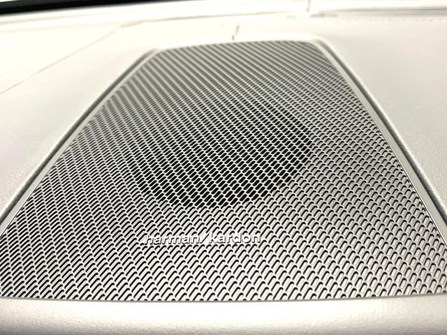 VOLVO XC60 2023 Image 31