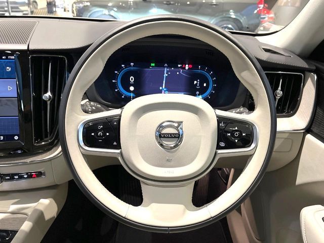 VOLVO XC60 2023 Image 31