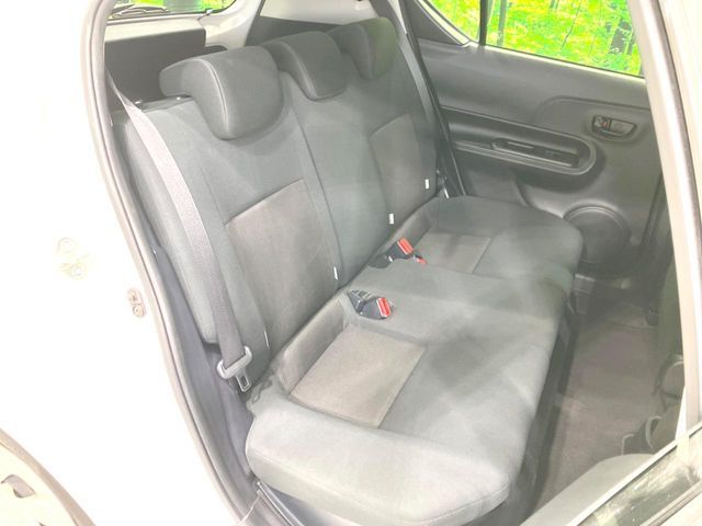 TOYOTA AQUA 2018 Image 31