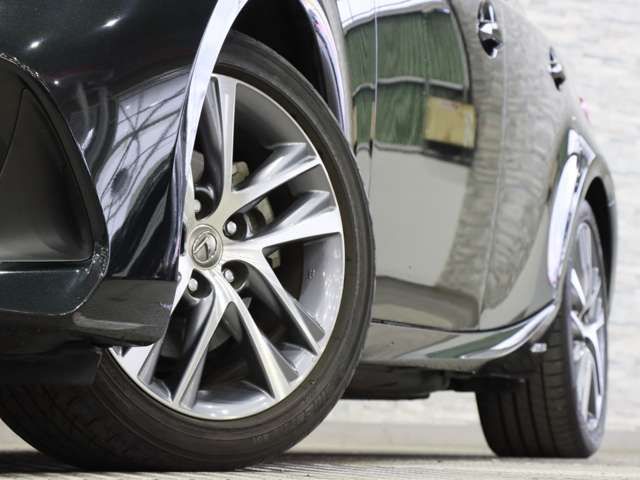 TOYOTA LEXUS IS300H 2017 Image 31