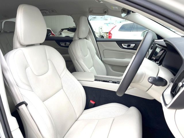 VOLVO V60 CROSS COUN 2019 Image 31