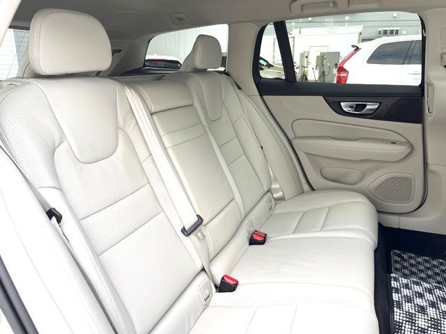 VOLVO V60 CROSS COUN 2019 Image 31