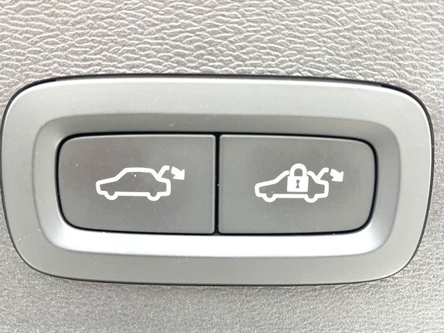 VOLVO XC40 2021 Image 31