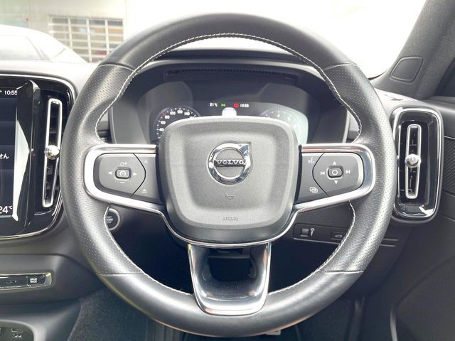 VOLVO XC40 2021 Image 31