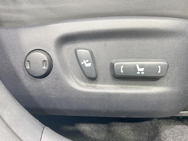 TOYOTA PRIUS 2012 Image 31