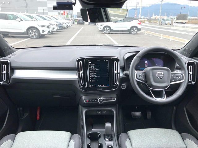 VOLVO XC40 2022 Image 31
