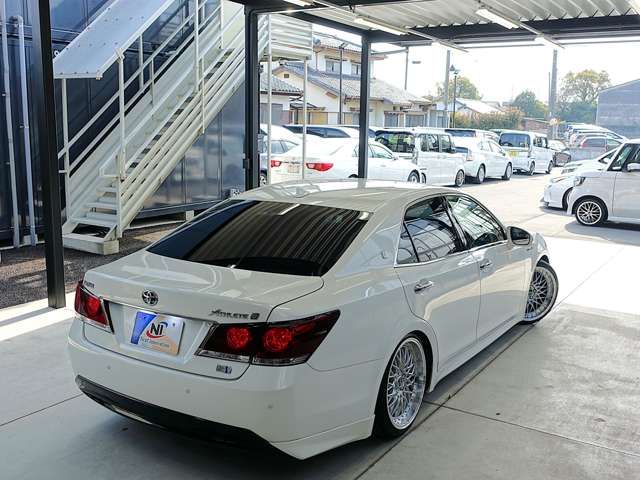 TOYOTA CROWN SEDAN HYBRID 2014 Image 31