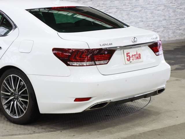 TOYOTA LEXUS LS460 2012 Image 31