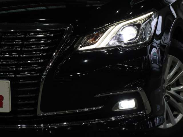 TOYOTA CROWN SEDAN HYBRID 2017 Image 31