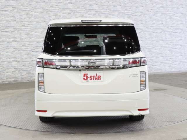 NISSAN ELGRAND 2018 Image 31