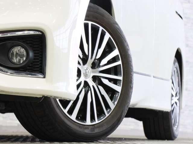 NISSAN ELGRAND 2018 Image 31