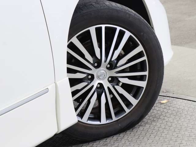 NISSAN ELGRAND 2018 Image 31