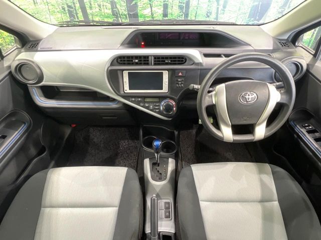 TOYOTA AQUA 2014 Image 31