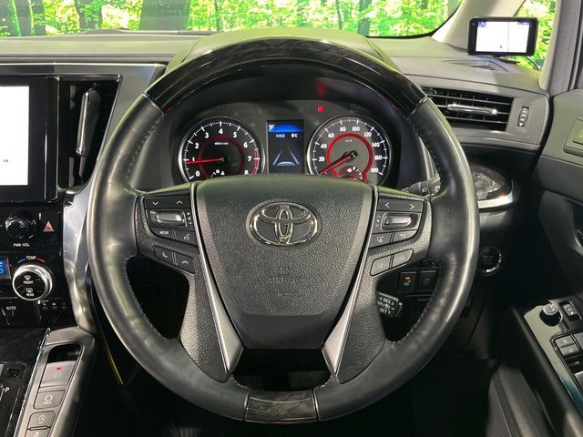 TOYOTA ALPHARD 4WD 2022 Image 31