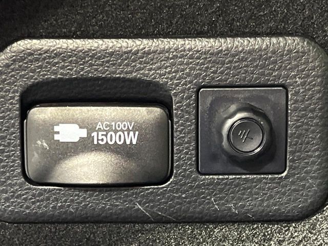 TOYOTA COROLLA TOURING HYBR 2023 Image 31