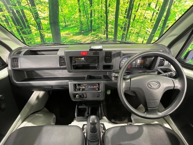 DAIHATSU HIJET TRUCK 4WD 2016 Image 31