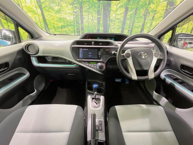 TOYOTA AQUA 2013 Image 31