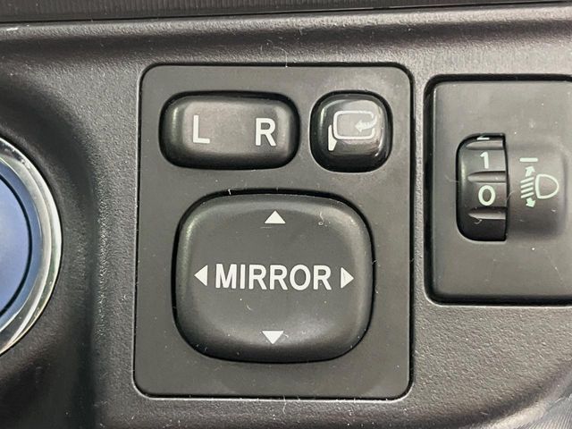 TOYOTA AQUA 2013 Image 31