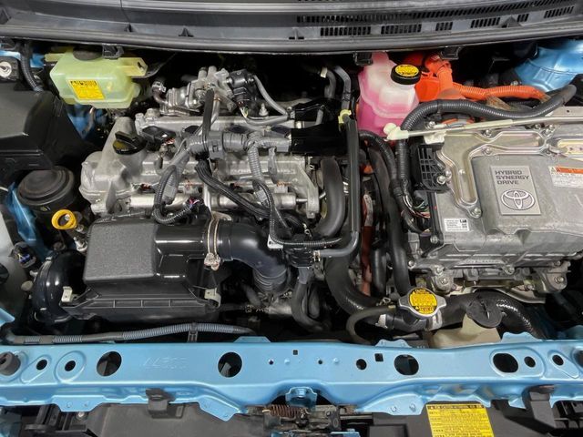 TOYOTA AQUA 2013 Image 31