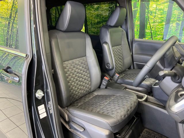 TOYOTA VOXY HYBRID 2025 Image 31