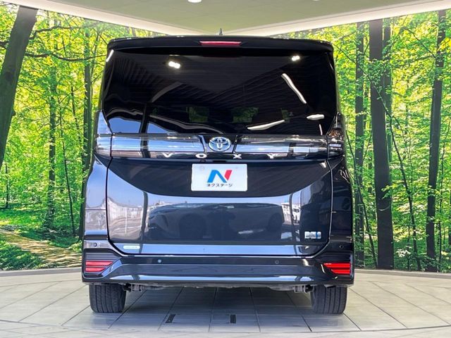 TOYOTA VOXY HYBRID 2025 Image 31