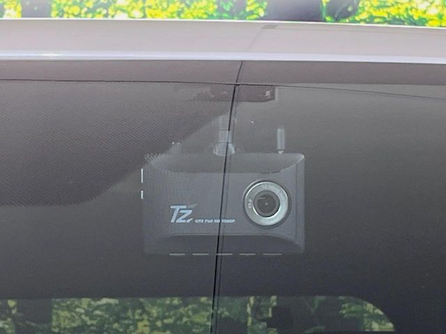 TOYOTA VOXY HYBRID 2024 Image 31