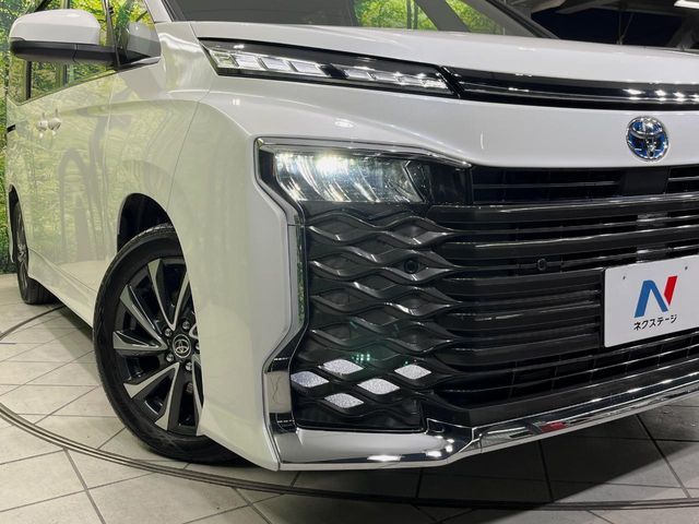 TOYOTA VOXY HYBRID 2024 Image 31